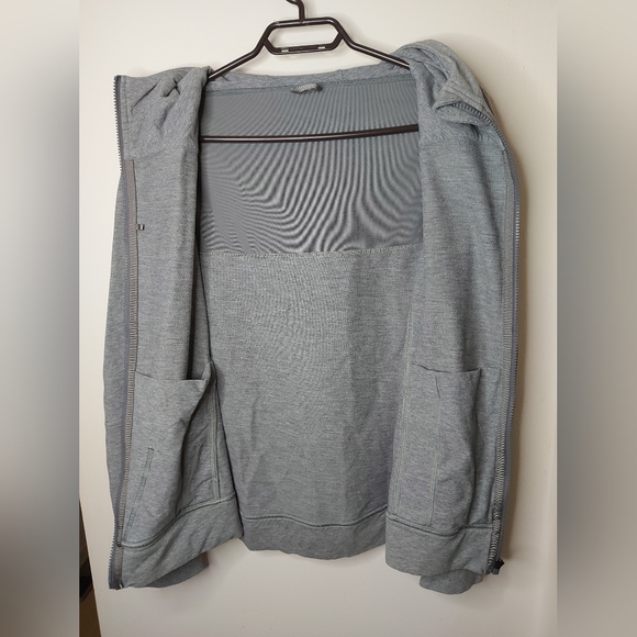 Lululemon Heather Grey Stretchy Hooded Jacket - Picture 7 of 9